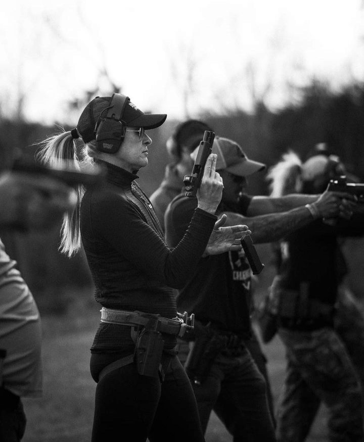 6F0D4A2E 5017 437D B098 4F89F66FF452